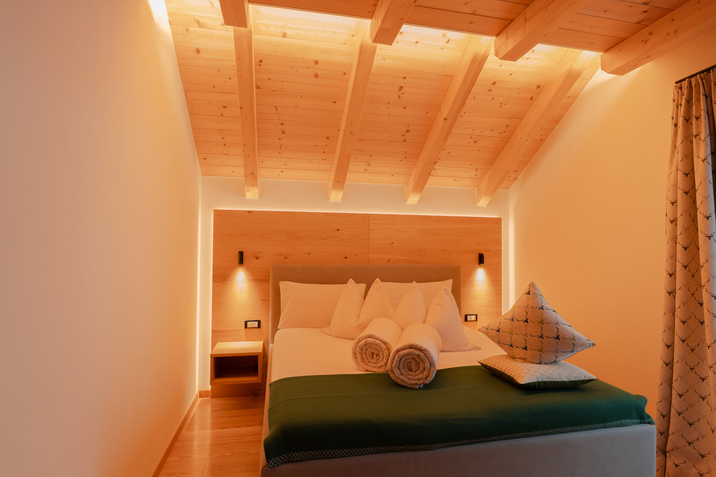 Panoramic Penthouse Apartment - Montaria